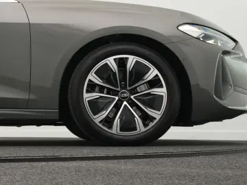 AUDI A5 Limousine TFSI S tronic  ACC AHK R-KAM 18