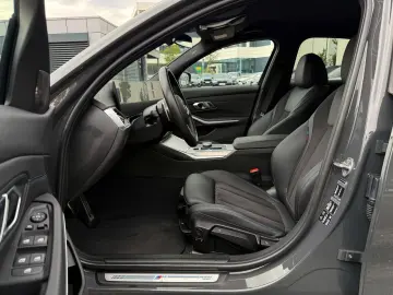 BMW 320d xD M Sport 19  ACC HuD h k  StHzg