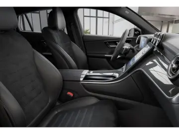 MERCEDES-BENZ GLC 300 4M Cp AMG-Sport Pano AHK StdHz…