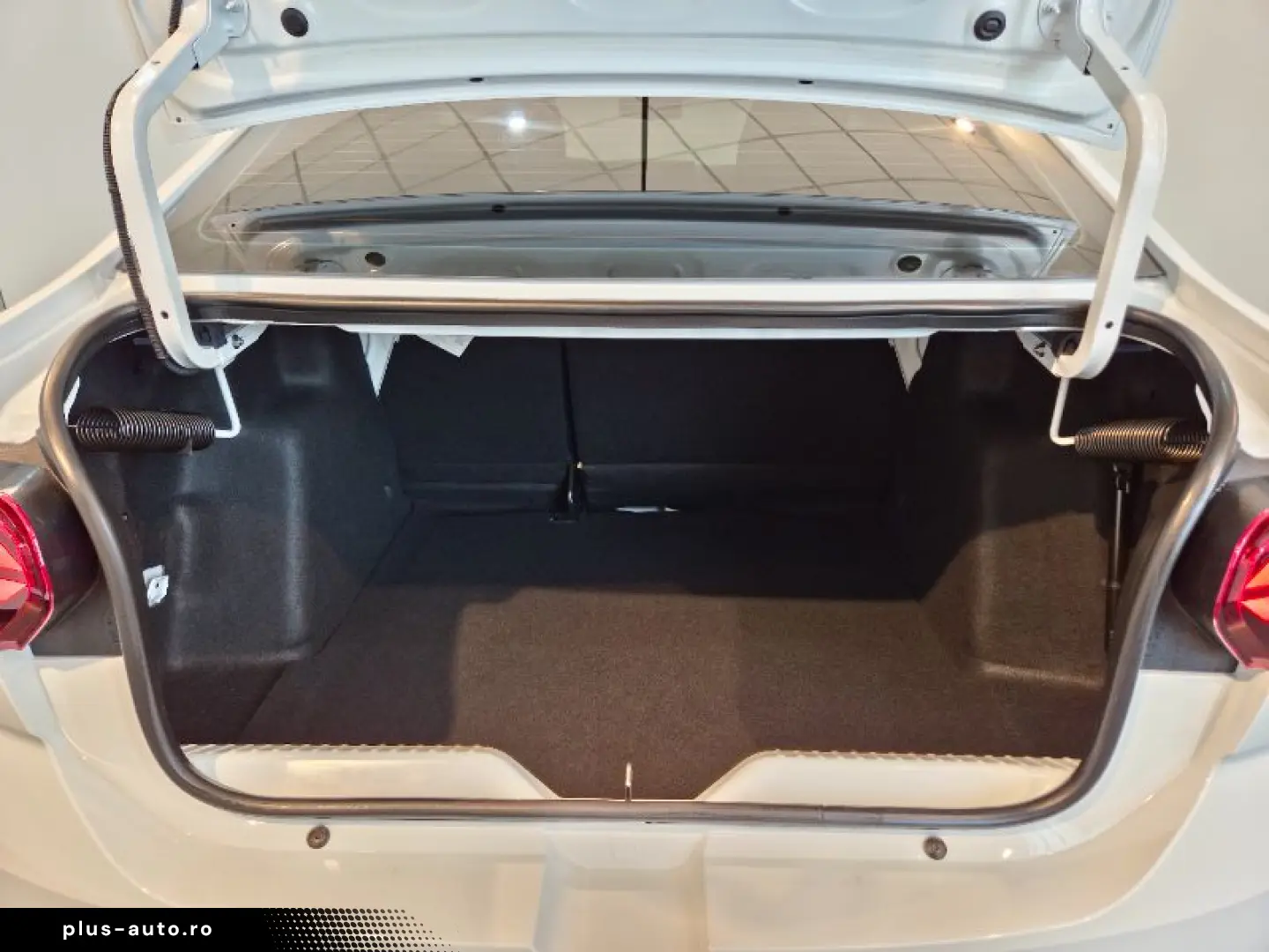 DACIA Logan 2024 — imagine 9