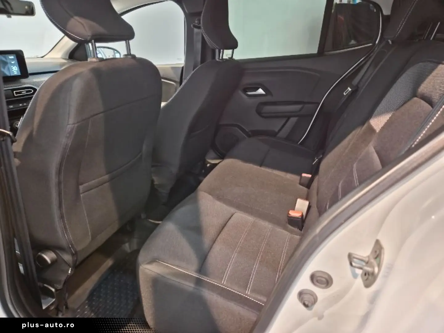 DACIA Logan 2024 — imagine 14