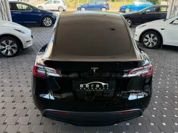 TESLA Model Y Long Range 584 Dual Motor AWD Matrix-LED