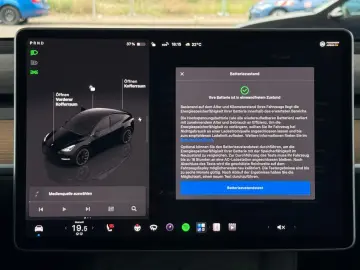 TESLA Model Y Long Range 584 Dual Motor AWD Matrix-LED
