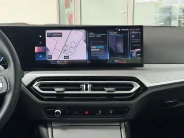 BMW 320i Limousine Hifi.AHK.ParkA.SSGL.Tempomat.SH
