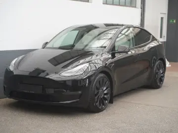 TESLA Model Y Performance  interior alb EAP