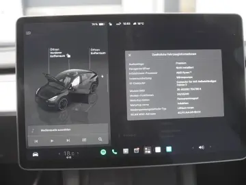 TESLA Model Y Performance  interior alb EAP