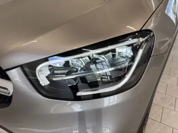 MERCEDES-BENZ GLC 220 d 4M BUSIN AHK LED RFK VERK.AS…