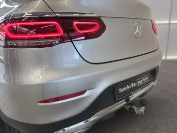 MERCEDES-BENZ GLC 220 d 4M BUSIN AHK LED RFK VERK.AS…