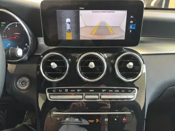 MERCEDES-BENZ GLC 220 d 4M BUSIN AHK LED RFK VERK.AS…