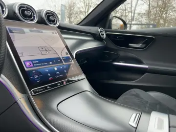 MERCEDES-BENZ C 300 d 4MATIC AMG-Line Navi Pano HUD …