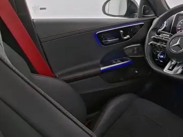 MERCEDES-BENZ C43AMG Perf.Sitz DISTRO DigiLED Pano M…