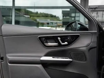 MERCEDES-BENZ GLC 300d 4M Coupe AMG -Leder-360 -Digtal Light