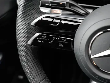 MERCEDES-BENZ GLC 300d 4M Coupe AMG -Leder-360 -Digtal Light