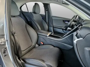 MERCEDES-BENZ C 180 Avantgarde ADVANCED ANHÄNGERKUPP…