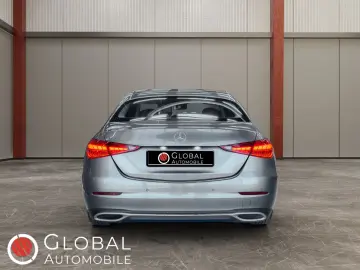 MERCEDES-BENZ C 180 LED KAM TOTWINKEL ST-HT NAVI RWD