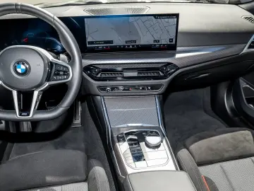 BMW 318i M Sport PA AHK Komfortz. Live Cockpit Plus