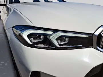 BMW 318d Automatik M SPORT Alarmanlage Parking Assis