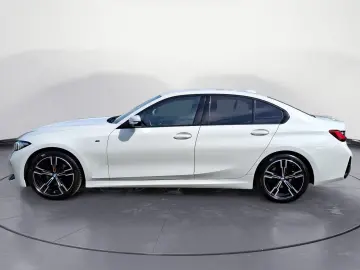 BMW 320i Limousine M Sportpaket Navi