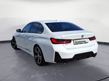 BMW 320i Limousine M Sportpaket Navi