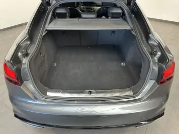 AUDI A5 SpB 40 TFSI S-Line Black NAV MATRIX VCOCK KAM