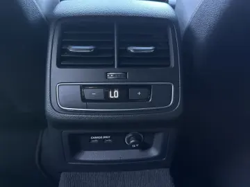 AUDI A5 SpB 40 TFSI S-Line Black NAV MATRIX VCOCK KAM
