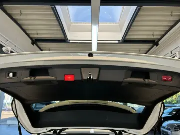 MERCEDES-BENZ EQC 400 4matic MBUX MBeam Fahrassist A…