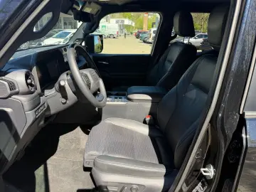 TOYOTA LAND CRUISER TEC 7-Sitzer   Anhängerkupplung