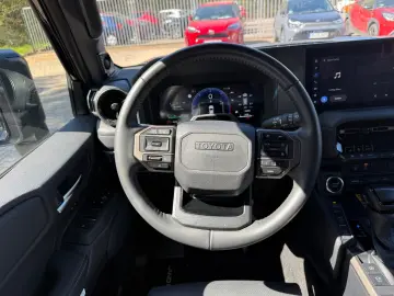TOYOTA LAND CRUISER TEC 7-Sitzer   Anhängerkupplung