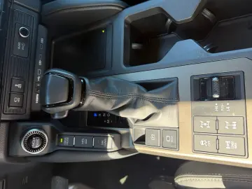 TOYOTA LAND CRUISER TEC 7-Sitzer   Anhängerkupplung