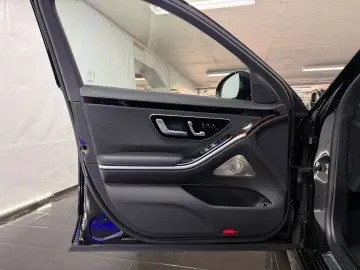 MERCEDES-BENZ S 500 L 4Matic AMG Line CHAUFFEUR MAXIMAL-VOLL