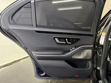 MERCEDES-BENZ S 500 L 4Matic AMG Line CHAUFFEUR MAXIMAL-VOLL