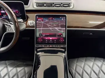 MERCEDES-BENZ S 500 L 4Matic AMG Line CHAUFFEUR MAXIMAL-VOLL