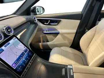 MERCEDES-BENZ GLC 220 d 4matic Avantgarde AMG Avantg…