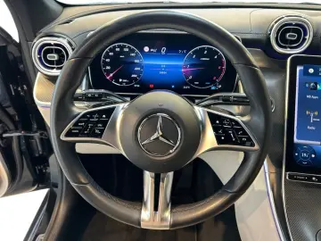 MERCEDES-BENZ GLC 220 d 4matic Avantgarde AMG Avantg…