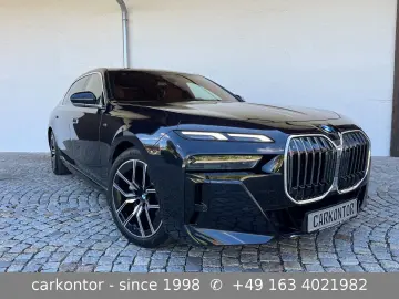 BMW 740d xDr.  M SPORT FOND ENT LOUNGE SEAT AT DOORS