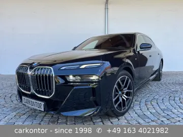 BMW 740d xDr.  M SPORT FOND ENT LOUNGE SEAT AT DOORS