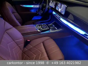 BMW 740d xDr.  M SPORT FOND ENT LOUNGE SEAT AT DOORS