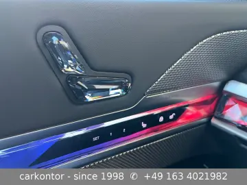 BMW 740d xDr.  M SPORT FOND ENT LOUNGE SEAT AT DOORS