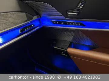 BMW 740d xDr.  M SPORT FOND ENT LOUNGE SEAT AT DOORS