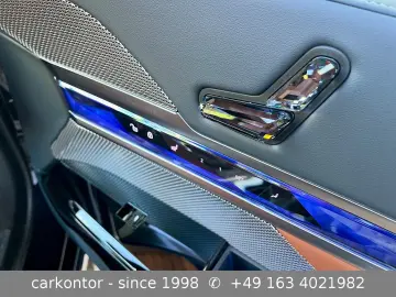 BMW 740d xDr.  M SPORT FOND ENT LOUNGE SEAT AT DOORS