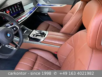 BMW 740d xDr.  M SPORT FOND ENT LOUNGE SEAT AT DOORS