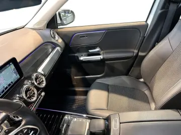 MERCEDES-BENZ GLB 200 d Progressive MBUX Progressive MBeam