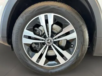 MERCEDES-BENZ GLB 200 d Progressive MBUX Progressive MBeam