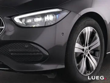 MERCEDES-BENZ C 220 d Avantgarde NavPrem DLight AHK …
