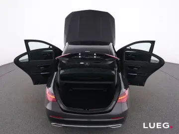 MERCEDES-BENZ C 220 d Avantgarde NavPrem DLight AHK …