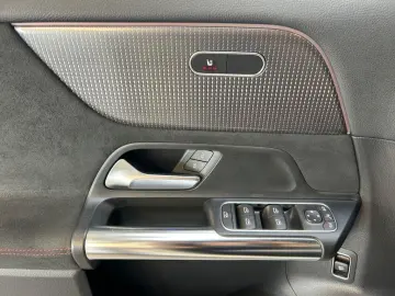 MERCEDES-BENZ EQA 250 AMG AMG MBUX Night Fahrassist AHK Wide