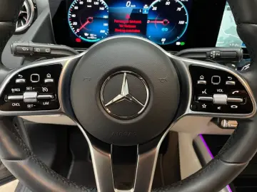 MERCEDES-BENZ EQA 250 Progressive MBUX Progressive AHK Pano