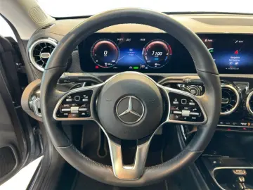 MERCEDES-BENZ CLA 250 e Coupe Progressive MBUX Progr…