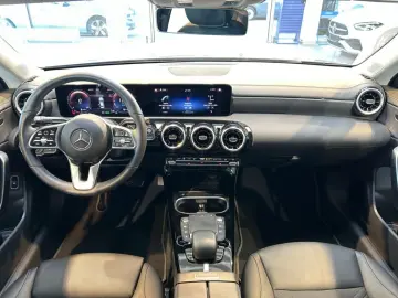 MERCEDES-BENZ CLA 250 e Coupe Progressive MBUX Progr…