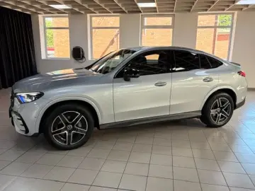 MERCEDES-BENZ GLC 300Coupe4M AMG AHK MEMORY 360  NIGHT DWA